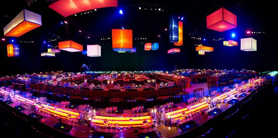 So Excentrique Soirée privée Rallye Event Lounge